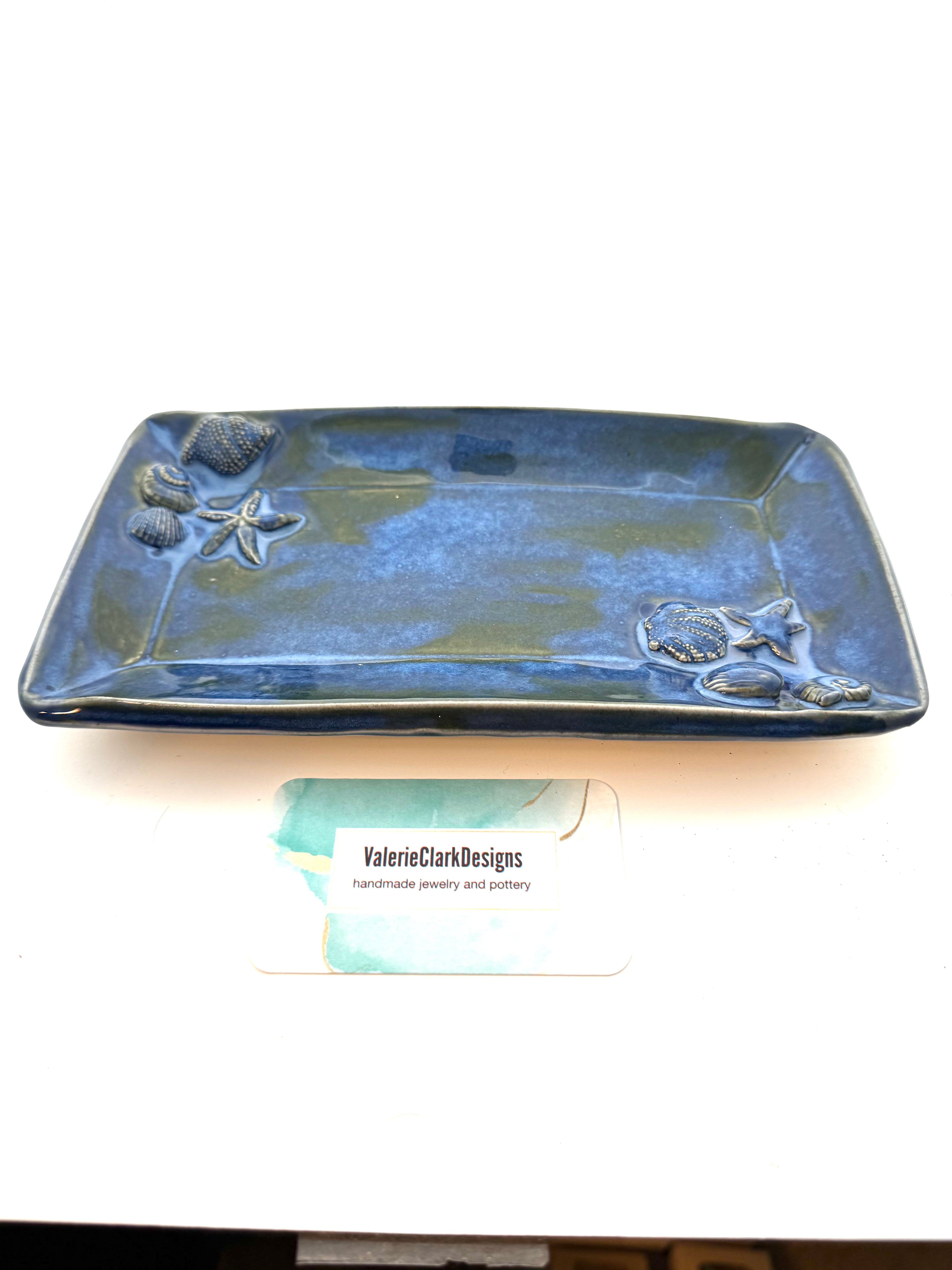 9” shell pottery plate